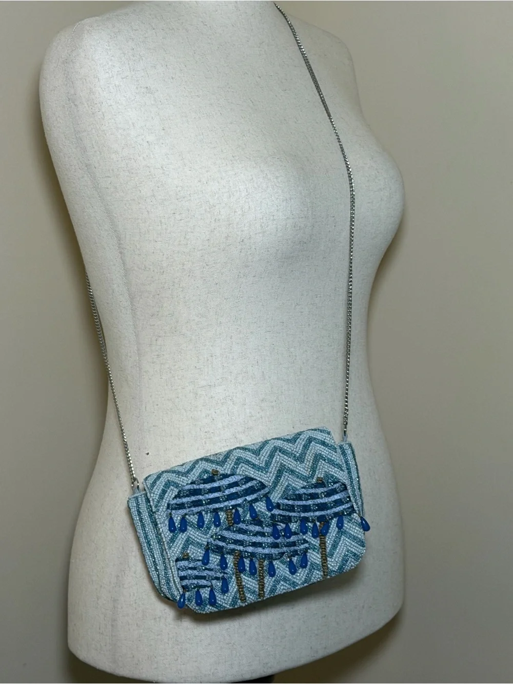 Viral Beaded Umbrella Crossbody Bag Blue Wht Chevron Seed Bead Chain Strap Purse